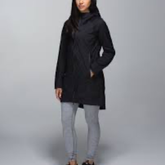 Lululemon Right As Rain Jacket – Black, Size 6 - Picture 3 of 7